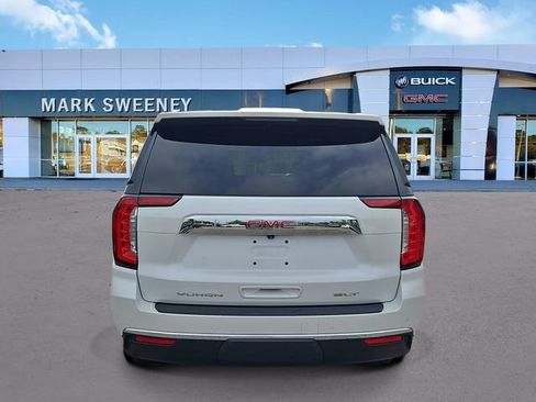 Used 2023 GMC Yukon SLT w/ SLT Premium Package AWD/4WD image 33