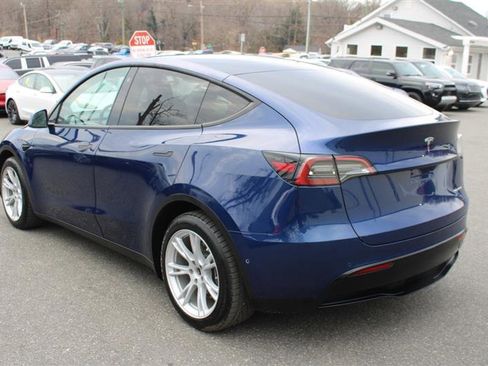 Used 2021 Tesla Model Y Long Range image 6