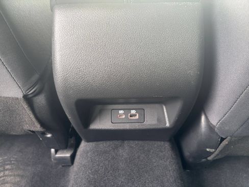 Used 2025 Nissan Altima 2.5 SV FWD image 19