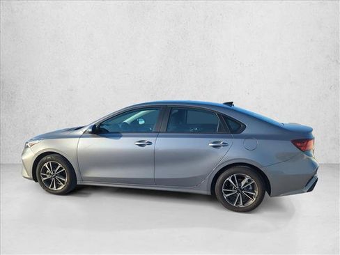 Used 2023 Kia Forte LXS FWD image 5