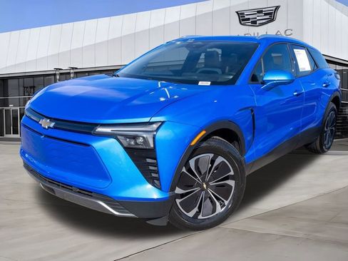 Used 2024 Chevrolet Blazer EV LT image 2