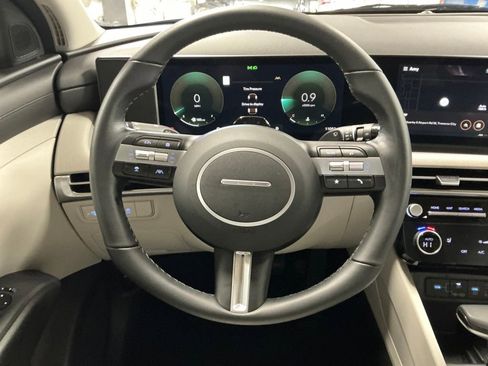 Certified 2025 Hyundai Tucson SEL image 20