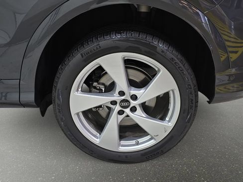 Used 2025 Audi Q5 Premium Plus w/ Premium Plus AWD/4WD image 34