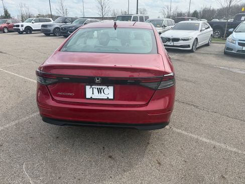 Used 2024 Honda Accord EX image 6