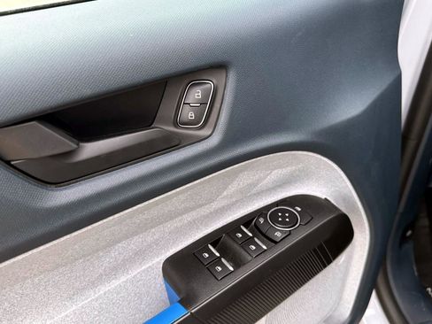 Used 2025 Ford Maverick XLT w/ XLT Luxury Package image 15