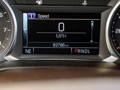 Used 2018 GMC Acadia SLT image 19