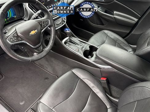 Used 2016 Chevrolet Volt Premier w/ Driver Confidence Package image 4