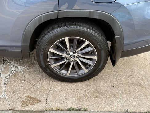 Used 2019 Toyota Highlander XLE image 44