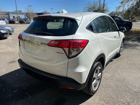 Used 2021 Honda HR-V LX image 11