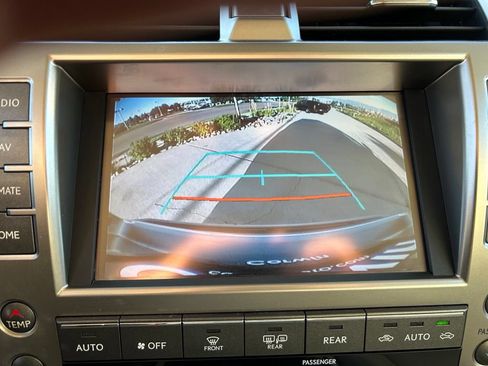 Used 2021 Lexus GX 460 Premium w/ Premium Package AWD/4WD image 21