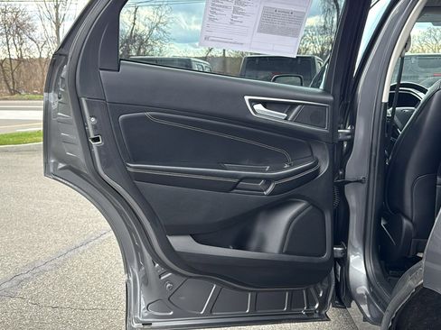 Used 2023 Ford Edge Titanium AWD/4WD image 24