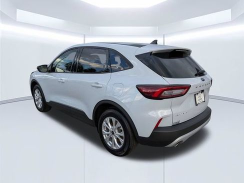 Used 2025 Ford Escape Active FWD image 7