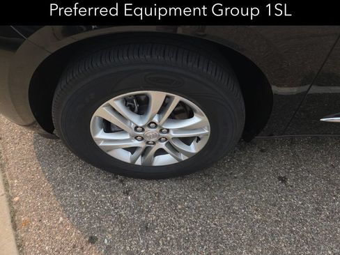 Used 2021 Buick Enclave Essence w/ Sound and Sites Package AWD/4WD image 9
