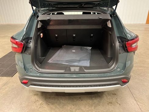 New 2026 Chevrolet Trax LT w/ Driver Confidence Package image 11