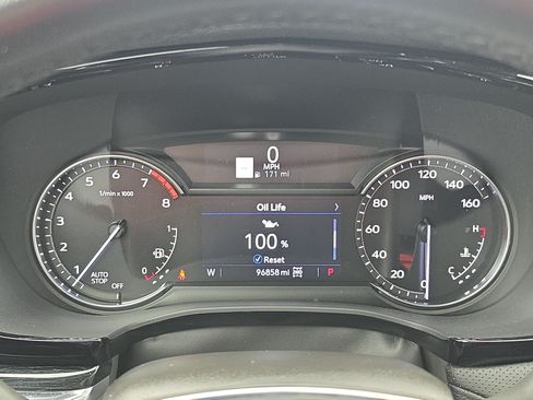 Used 2021 Cadillac XT5 Premium Luxury w/ LPO, Floor Liner Package AWD/4WD image 19