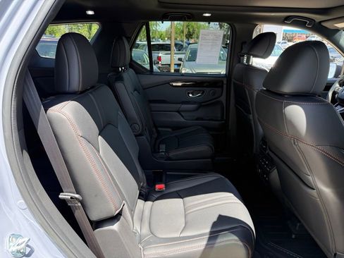Certified 2026 Honda Pilot TrailSport image 20