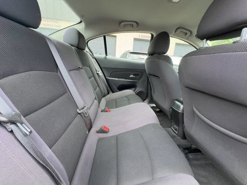 Used 2013 Chevrolet Cruze LT FWD image 12
