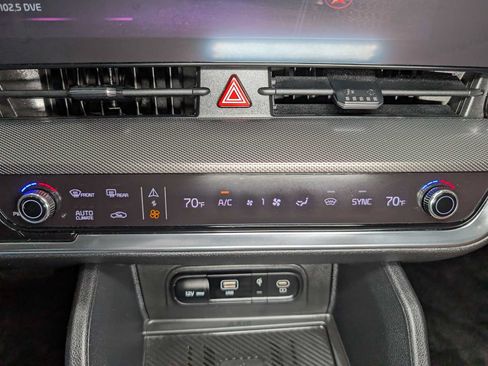 Certified 2023 Kia Sportage SX AWD/4WD image 34