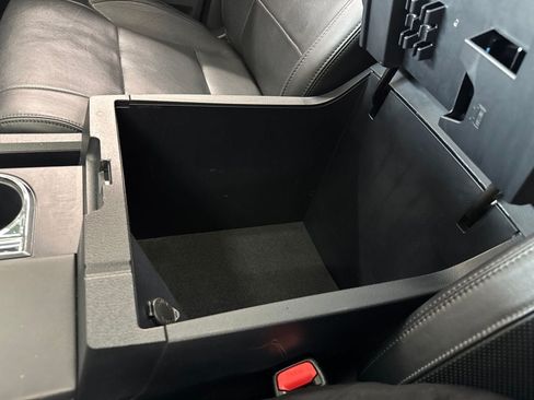 Certified 2019 Toyota Tundra Platinum AWD/4WD image 34