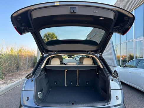 Used 2022 Audi Q5 2.0T Premium Plus w/ Premium Plus Package image 55