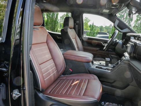 Used 2024 GMC Sierra 1500 Denali Ultimate image 33