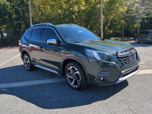 Used 2024 Subaru Forester Touring image 3