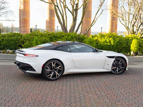 Used 2019 Aston Martin DBS Superleggera image 46