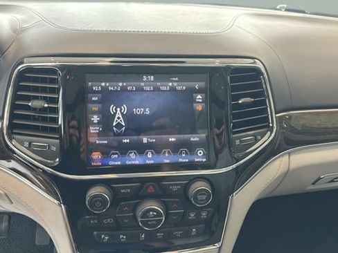 Used 2020 Jeep Grand Cherokee Summit AWD/4WD image 12