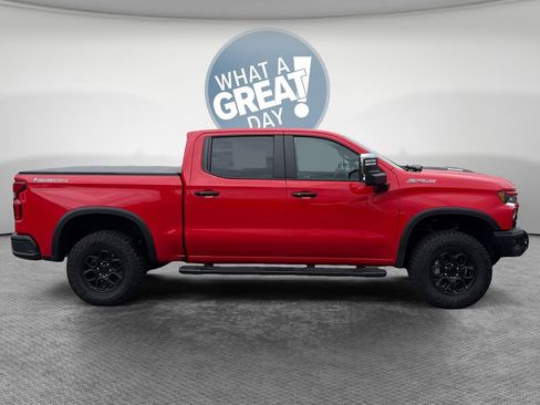 Used 2024 Chevrolet Silverado 1500 ZR2 w/ ZR2 Bison Edition AWD/4WD image 2