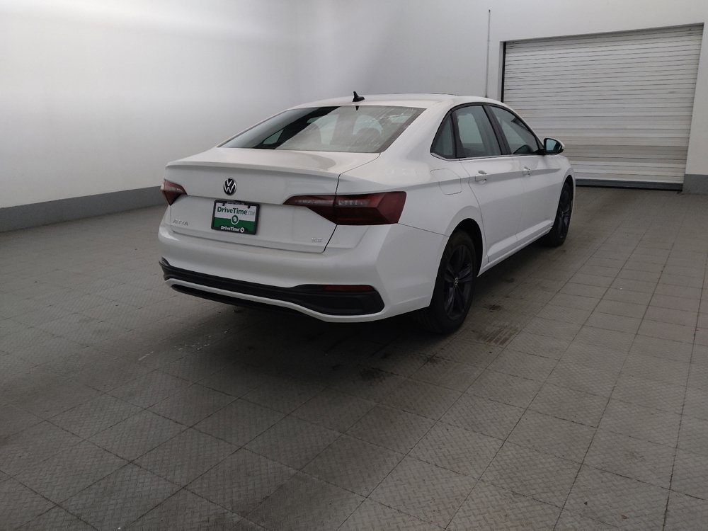Used 2024 Volkswagen Jetta SE FWD image 9