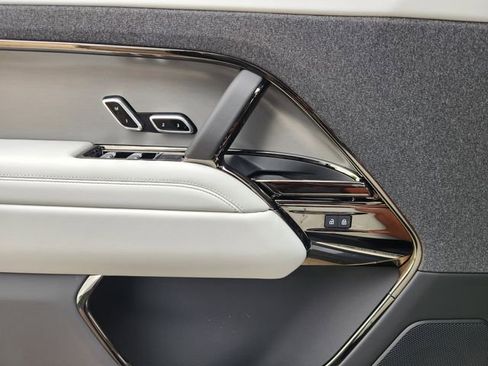 New 2026 Land Rover Range Rover Sport SE AWD/4WD image 14