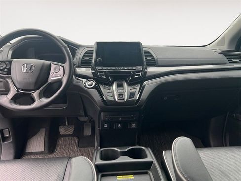 Used 2023 Honda Odyssey Touring image 10
