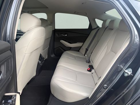 Used 2024 Honda Accord Touring image 11