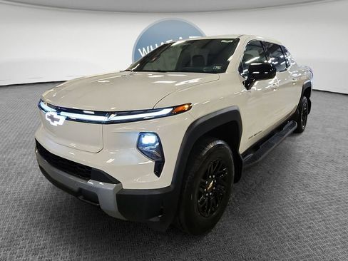 New 2026 Chevrolet Silverado EV LT image 8