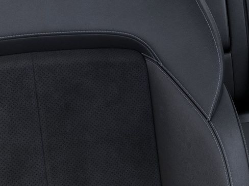 New 2025 Jeep Grand Cherokee L Altitude image 25