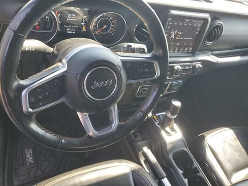 Used 2021 Jeep Wrangler Unlimited Sahara AWD/4WD image 18
