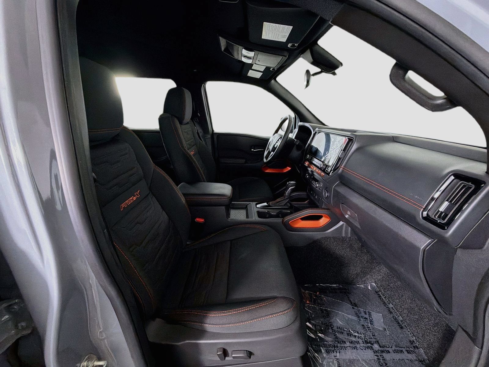 Used 2025 Nissan Frontier Pro-X RWD image 31