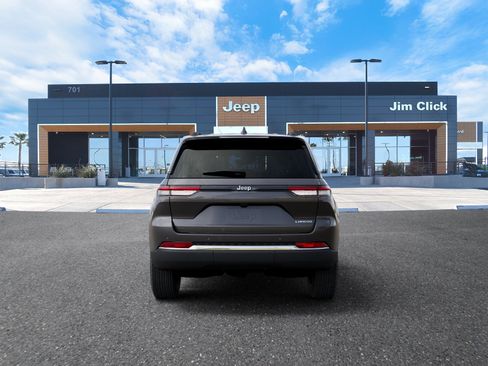 New 2026 Jeep Grand Cherokee Laredo w/ Trailer Tow Package RWD image 7