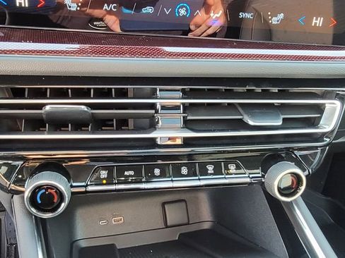 New 2026 Chevrolet Traverse Z71 image 22