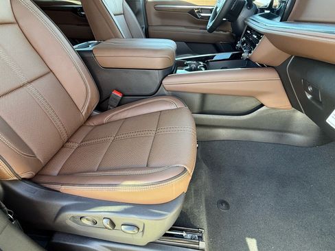 New 2026 Chevrolet Tahoe High Country image 10