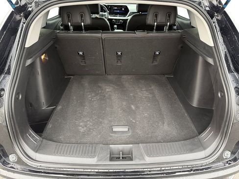 Certified 2024 Chevrolet Trax LT w/ LT Convenience Package image 19