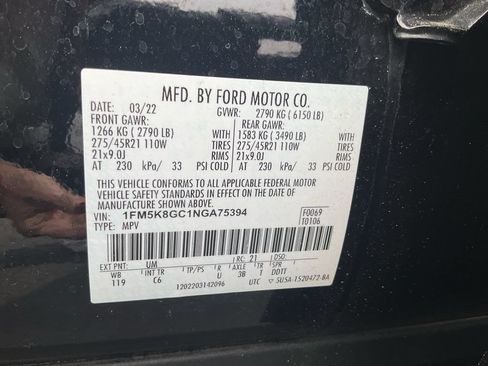 Used 2022 Ford Explorer ST w/ Equipment Group 401A AWD/4WD image 18