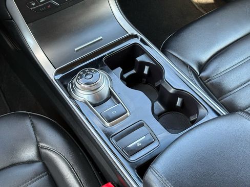 Used 2019 Ford Edge SEL w/ Equipment Group 201A AWD/4WD image 15