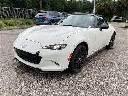 Used 2020 MAZDA MX-5 Miata Club w/ Brembo/BBS Recaro Package RWD image 2
