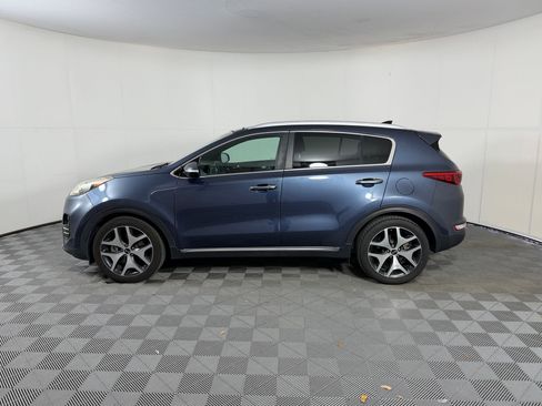 Used 2017 Kia Sportage SX FWD image 2