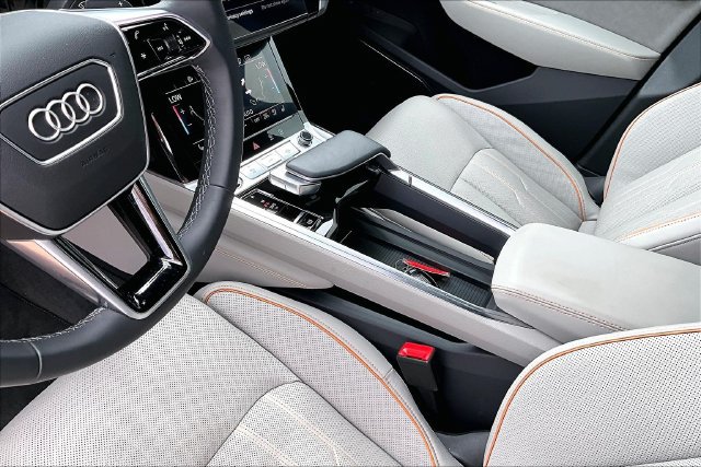 Used 2024 Audi Q8 e-tron Prestige AWD/4WD image 14
