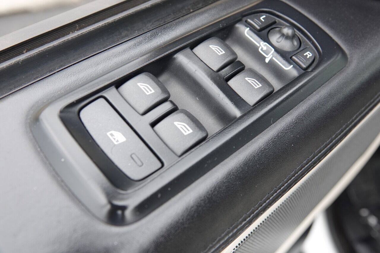 Used 2011 Land Rover Range Rover Sport Supercharged AWD/4WD image 74