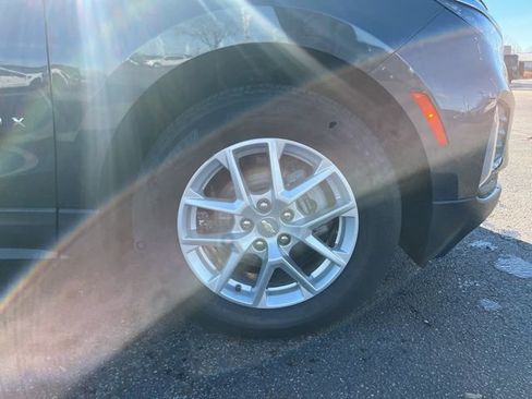 Used 2023 Chevrolet Equinox LT image 6