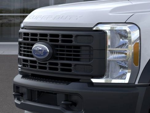 New 2026 Ford F550 2WD Regular Cab Super Duty w/ Snow Plow Prep Package image 17