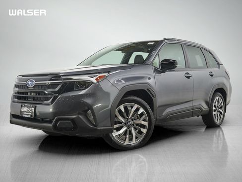Used 2025 Subaru Forester Touring w/ Touring Package AWD/4WD image 1